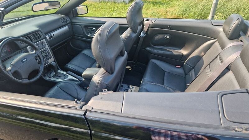 Schwarz Gebraucht 2003 Volvo C70 Cabrio | 3.990 € (Fairer Preis) - Bild 1/4