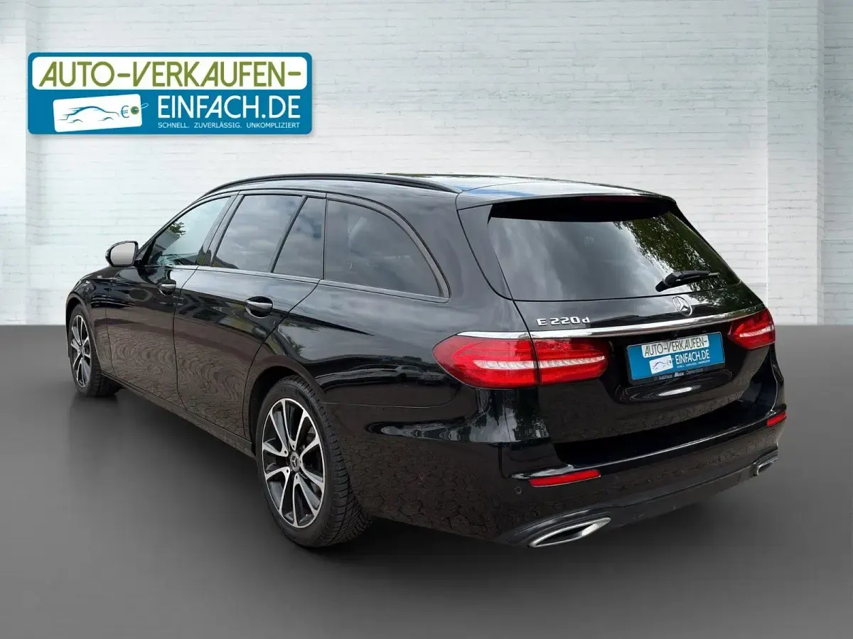 Gebraucht Mercedes E220 Avantgarde 194 PS (142 kW) 2019 Schwarz Kombi
