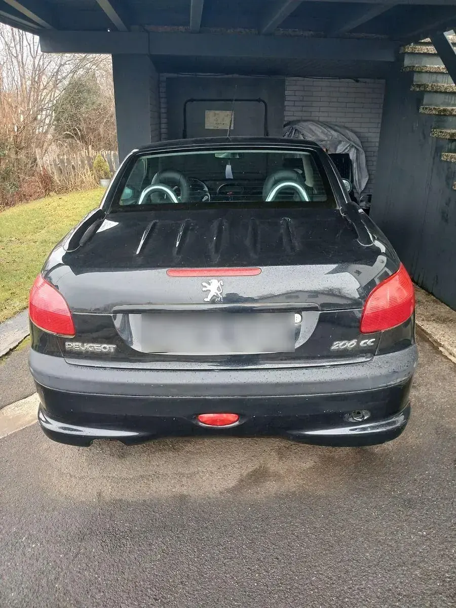 Gebraucht Peugeot 206 CC Platinum 109 PS (80 kW) 2002 Schwarz Cabrio