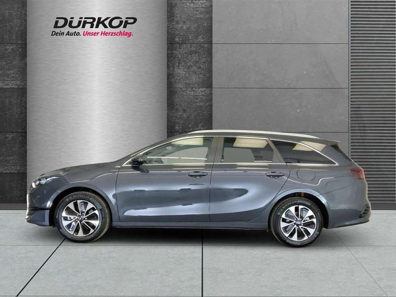 Neu Kia Ceed Sportswagon 140 PS (102 kW) 2025 Schwarz Kombi