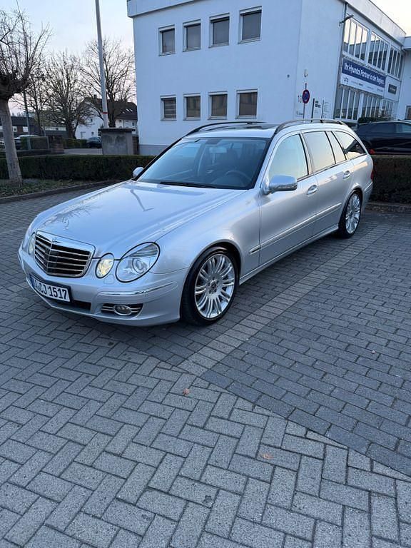 Gebraucht Mercedes E350 Avantgarde 292 PS (214 kW) 2008 Silber Kombi