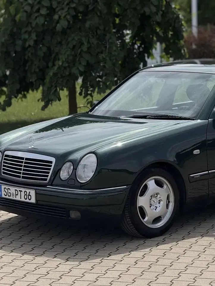 Gebraucht Mercedes E280 Avantgarde 204 PS (150 kW) 1997 Grün Limousine