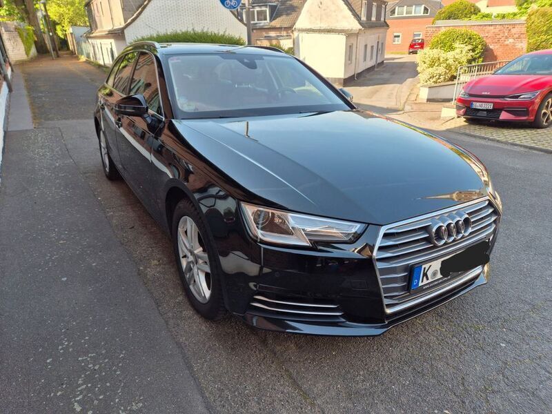 Schwarz Gebraucht 2018 Audi A4 Ambiente Kombi | 17.200 € (Guter Preis) - Bild 1/4