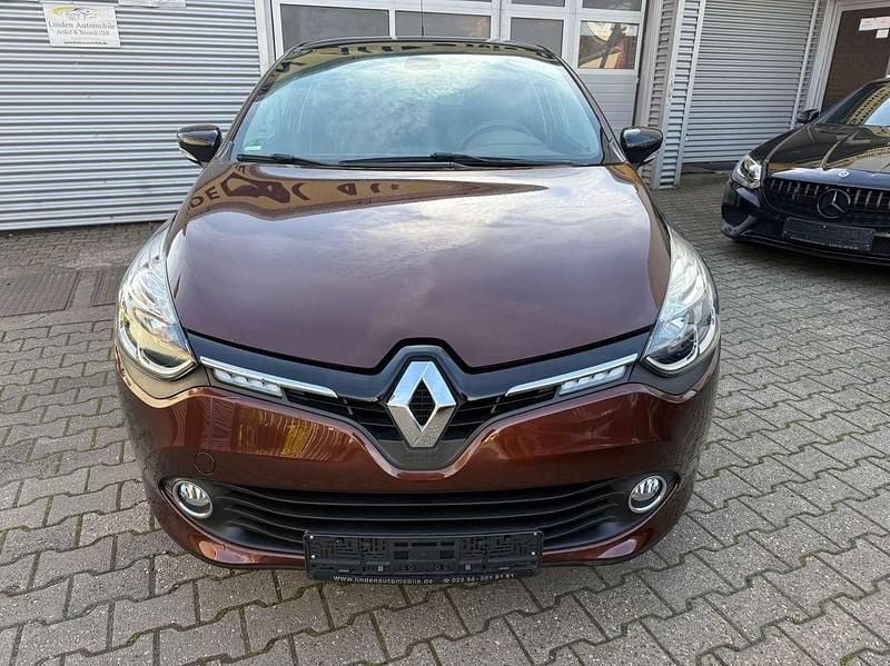 Gebraucht Renault Clio IV Luxe 90 PS (66 kW) 2015 Braun Kleinwagen