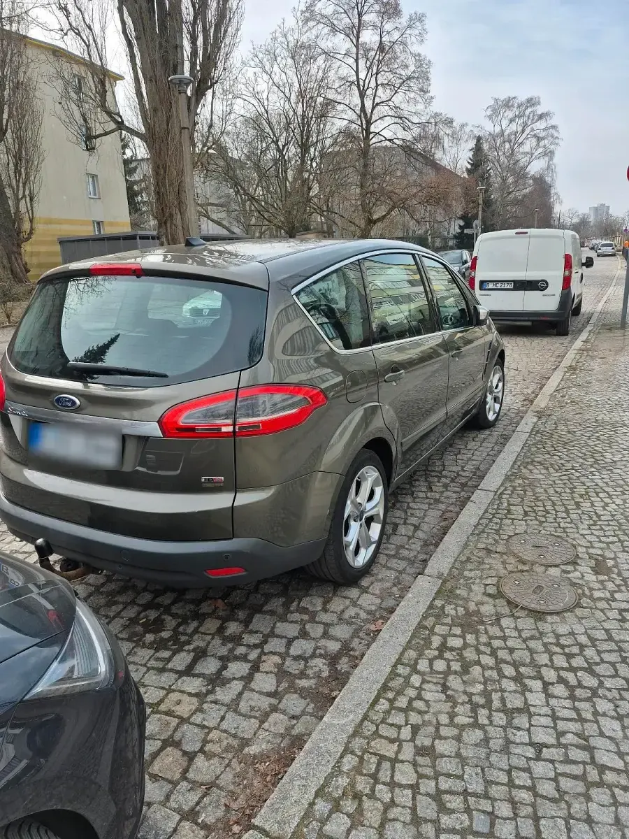Gebraucht Ford S-MAX S 140 PS (102 kW) 2011 Grün Van / Kleinbus