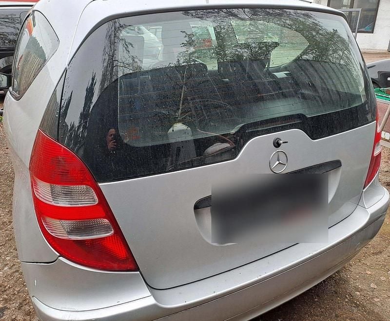 Gebraucht Mercedes A180 109 PS (80 kW) 2006 Silber Kleinwagen