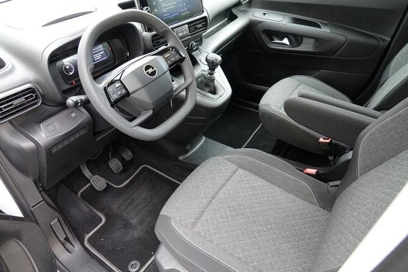 Gebraucht Opel Combo Life 110 PS (80 kW) 2025 Weiß Van / Kleinbus