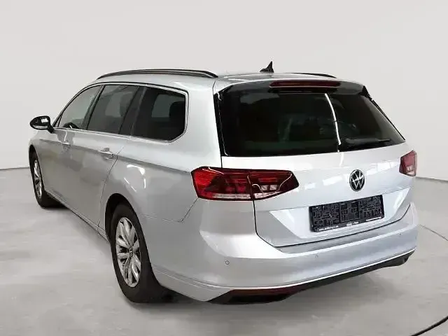 Second-hand VW Passat Business 150 CP (110 kW) 2022 Argintiu Break