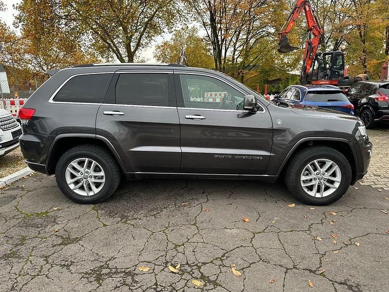 Gebraucht Jeep Grand Cherokee Overland 250 PS (183 kW) 2017 Grau SUV