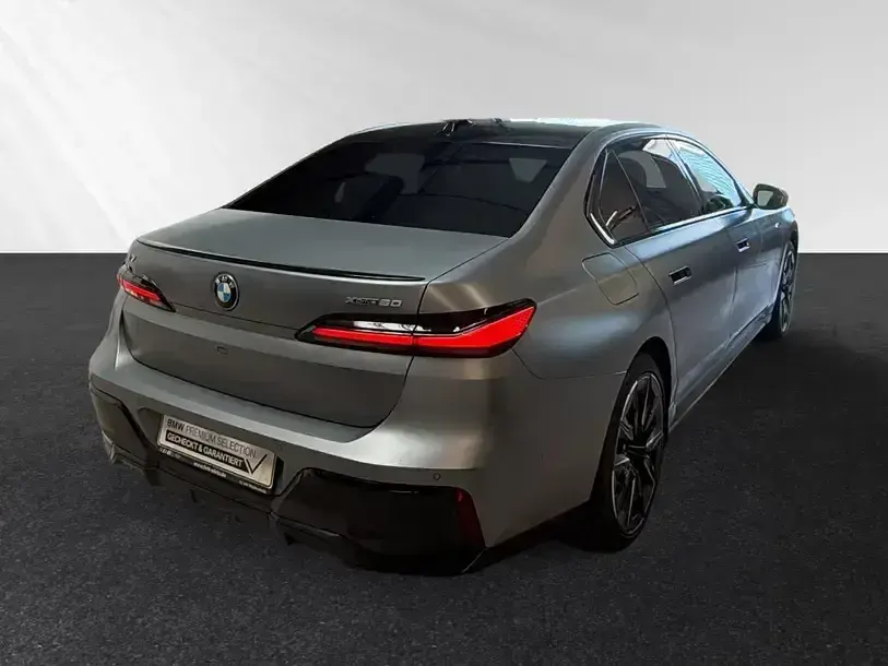 Gebraucht BMW i7 M Sport 400 kW (544 PS) 2022 Bmw individual frozen pure grey Limousine