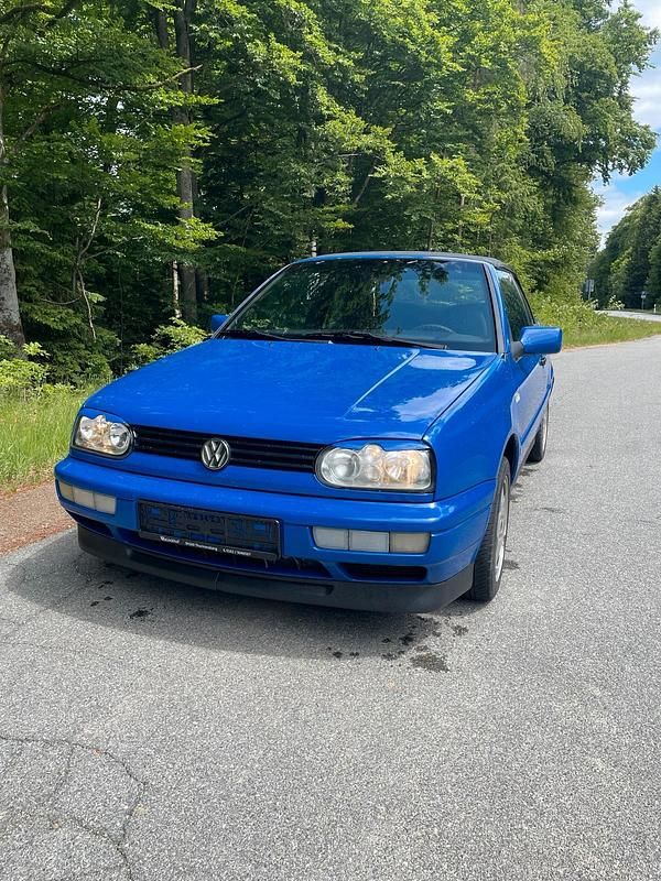 Blau Gebraucht 1997 VW Golf Cabriolet Cabrio | 1.650 € (Guter Preis) - Bild 1/4