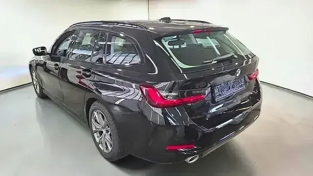 Gebraucht BMW 318 Shadowline 150 PS (110 kW) 2023 Schwarz Kombi