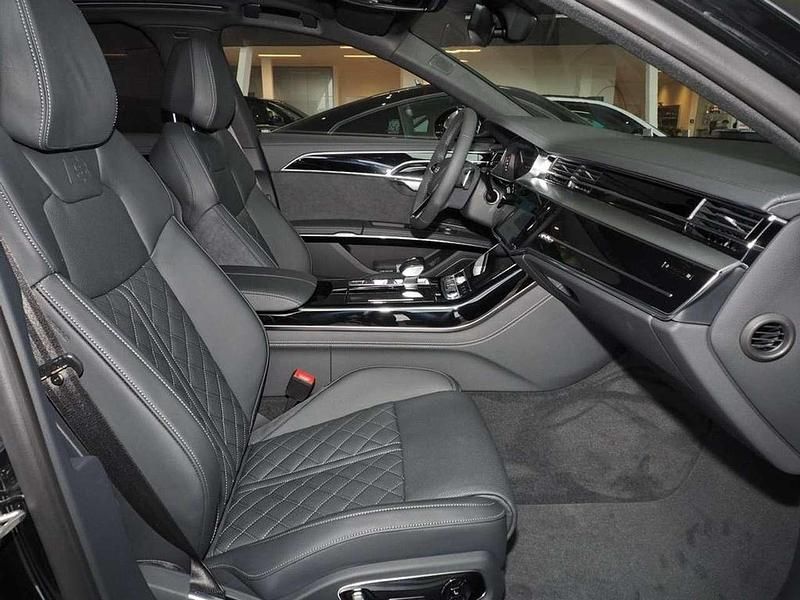 Gebraucht Audi A8 Sport 286 PS (210 kW) 2025 Mythosschwarz metallic (metallic) Limousine