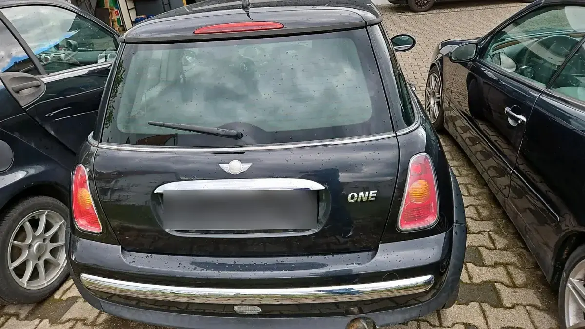 Gebraucht Mini ONE 90 PS (66 kW) 2004 Schwarz Kleinwagen