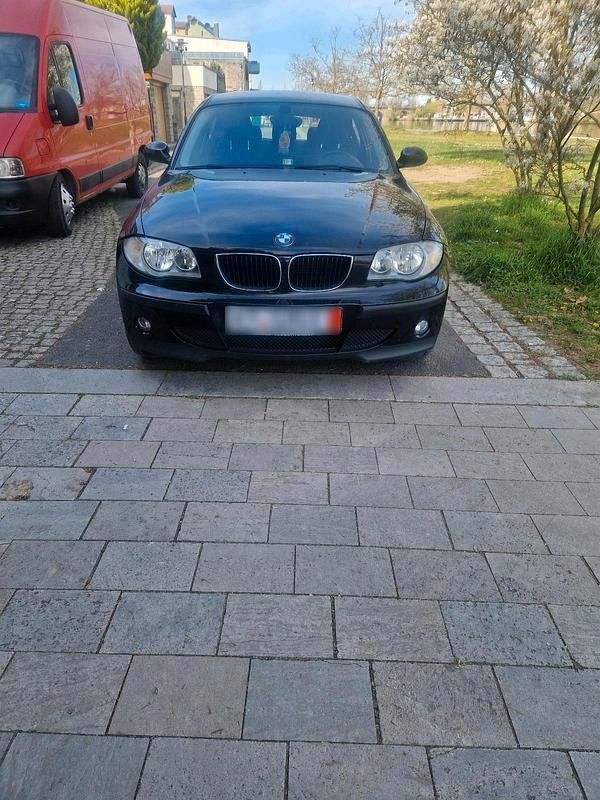 Gebraucht BMW 116 105 PS (77 kW) 2006 Schwarz Kleinwagen