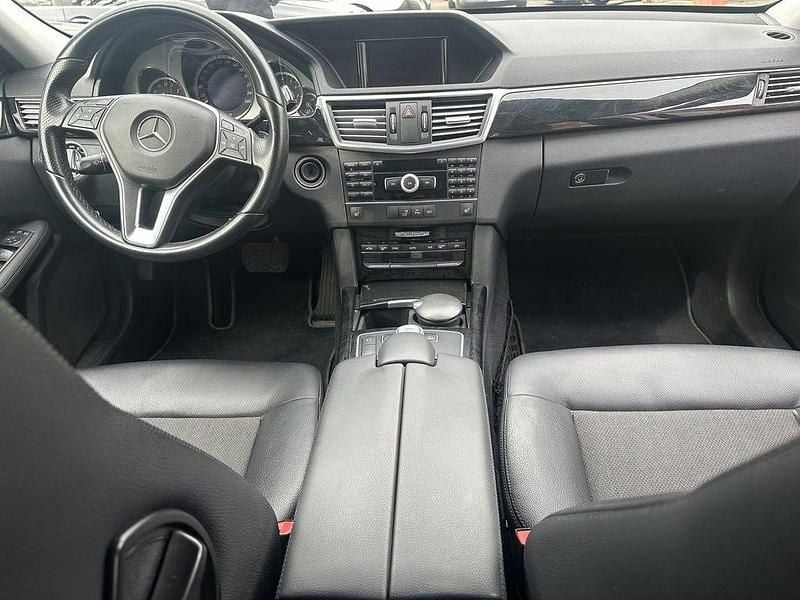 Gebraucht Mercedes E200 Avantgarde 184 PS (135 kW) 2012 Grau Limousine