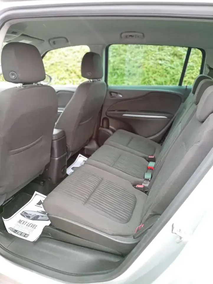 Gebraucht Opel Zafira Tourer Active 140 PS (102 kW) 2017 Silber Van / Kleinbus