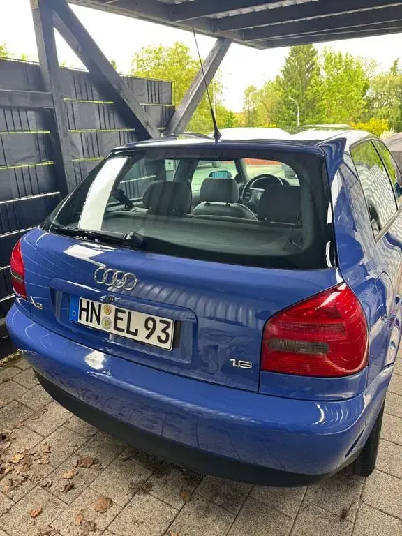 Gebraucht Audi A3 Attraction 102 PS (75 kW) 2000 Blau Kleinwagen