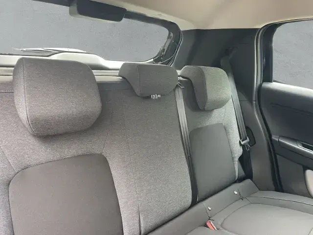Neu Citroën e-C3 83 kW (113 PS) 2026 Schwarz Limousine