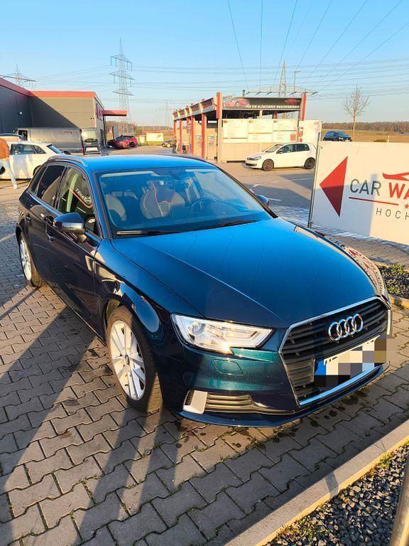 Gebraucht Audi A3 Sport 150 PS (110 kW) 2019 Blau Limousine
