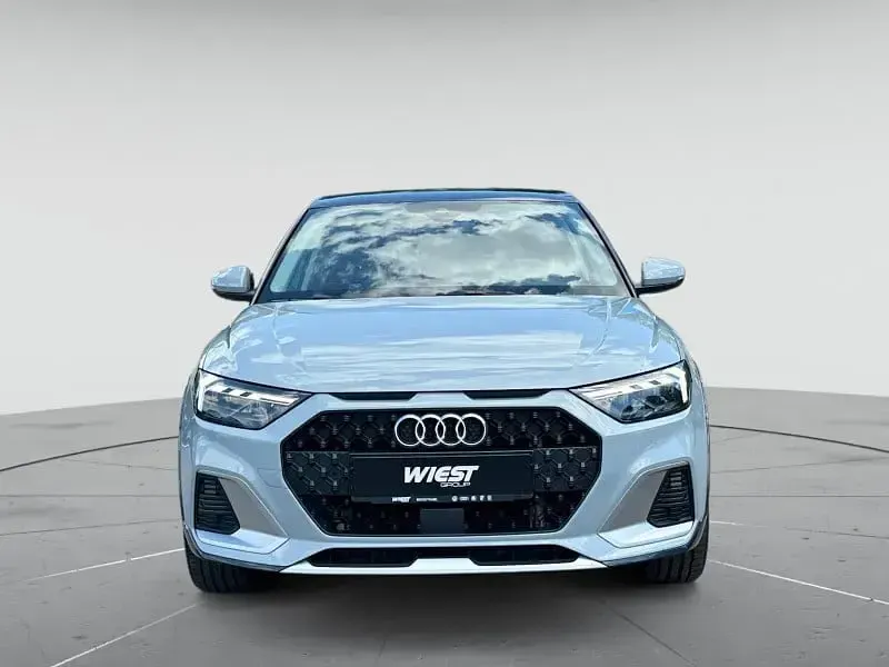 Gebraucht Audi A1 Ambiente 110 PS (80 kW) 2022 Pfeilgrau perleffekt SUV