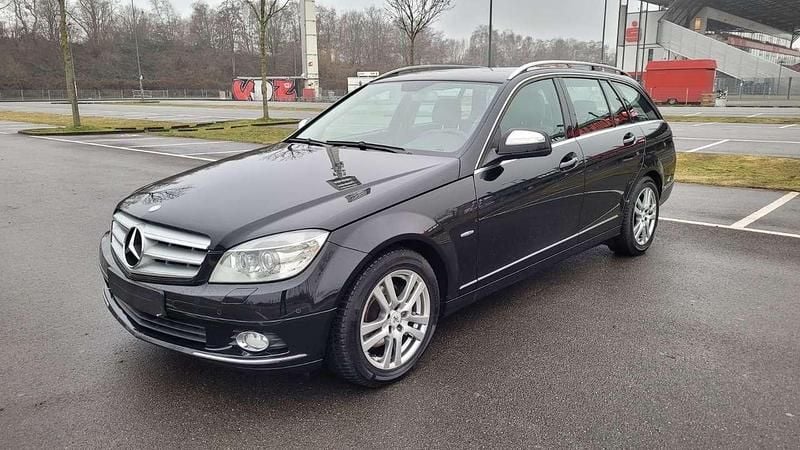 Gebraucht Mercedes C220 170 PS (125 kW) 2008 Schwarz/baltic black Kombi
