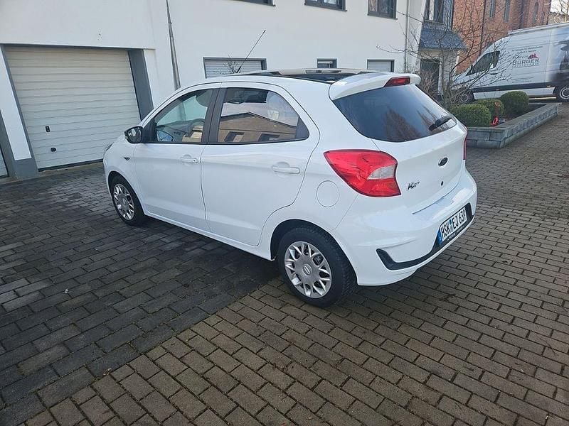 Gebraucht Ford Ka Cool & Connect 86 PS (63 kW) 2019 Schwarz Limousine