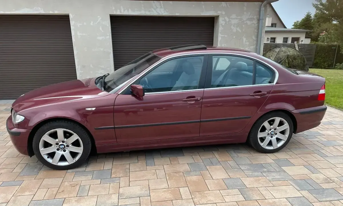 Gebraucht BMW 320 170 PS (125 kW) 2003 Rot Limousine
