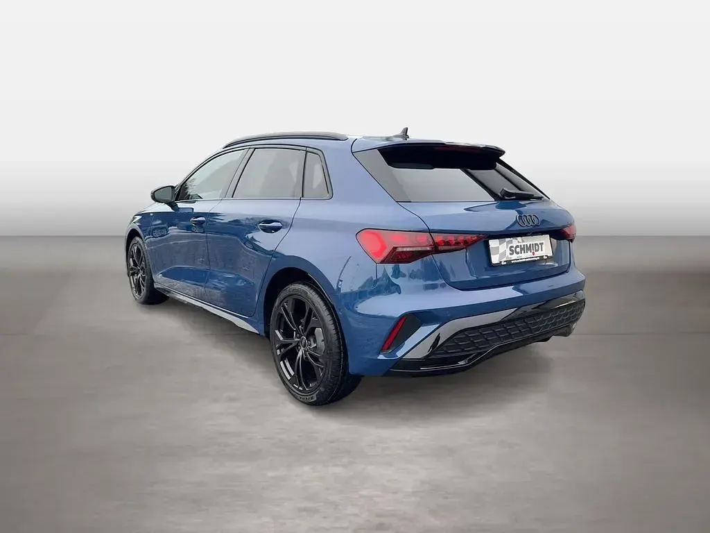 Neu Audi A3 S-Line 150 PS (110 kW) 2026 Ascariblau metallic Limousine