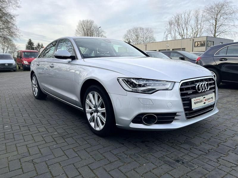 Gebraucht Audi A6 Ambiente 245 PS (180 kW) 2015 Eissilber metallic (metallic) Limousine