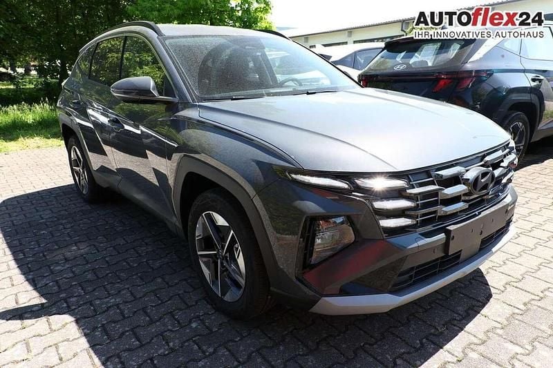 Ecotronic grey mineralef... Neu 2025 Hyundai Tucson Trend SUV | 33.918 € (Superpreis) - Bild 1/4