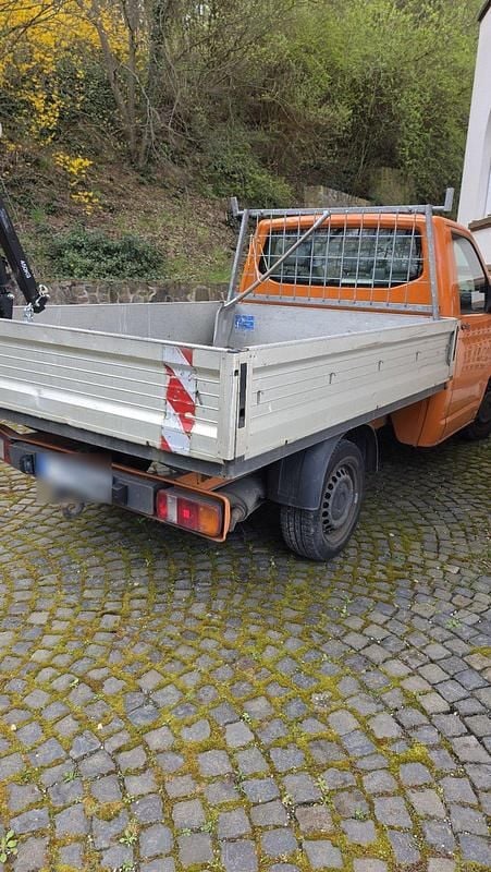 Gebraucht VW T5 102 PS (75 kW) 2005 Orange Van