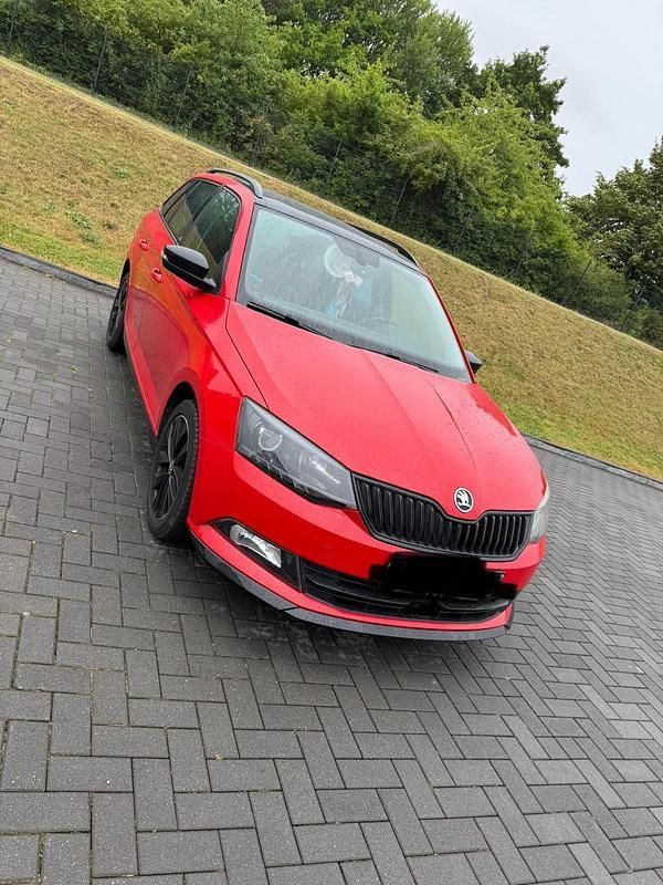 Rot Gebraucht 2016 Skoda Fabia Monte Carlo Limousine | 16.500 € - Bild 1/4