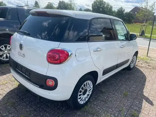 Gebraucht Fiat 500L Pop 95 PS (69 kW) 2015 Weiß Van / Kleinbus