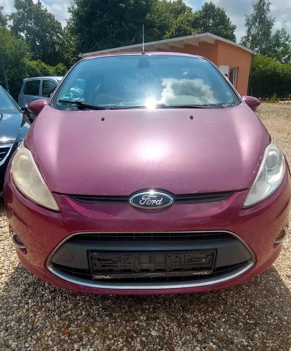 Gebraucht Ford Fiesta Titanium 82 PS (60 kW) 2009 Rot Limousine