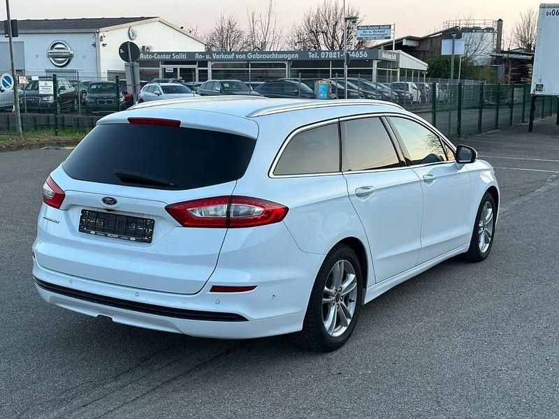 Gebraucht Ford Mondeo Titanium 150 PS (110 kW) 2017 Weiß Limousine