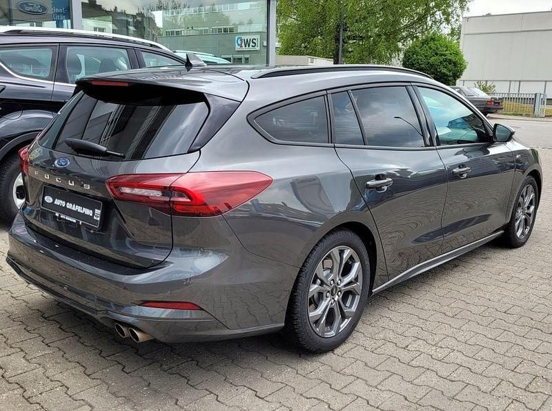 Gebraucht Ford Focus ST-Line 155 PS (114 kW) 2024 Grau Kombi