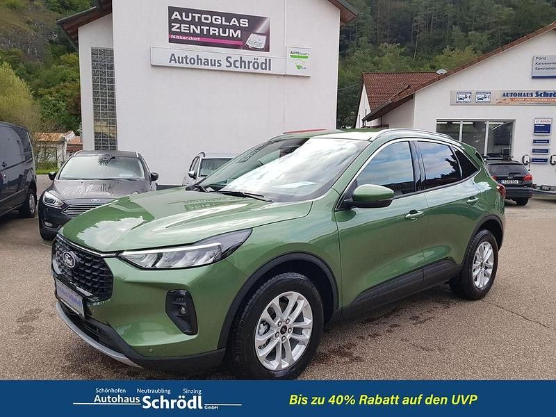 Neu Ford Kuga Titanium 150 PS (110 kW) 2025 Bursting green SUV