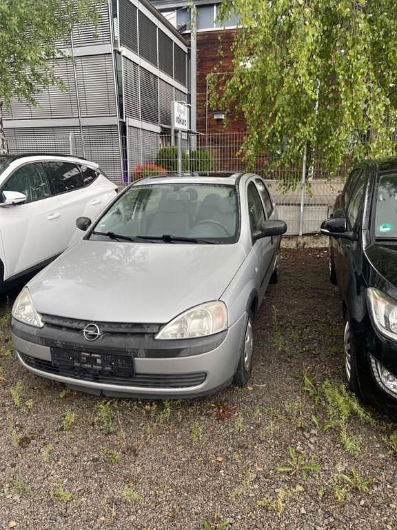 Grau Gebraucht 2001 Opel Corsa Limousine | 800 € (Superpreis) - Bild 1/4