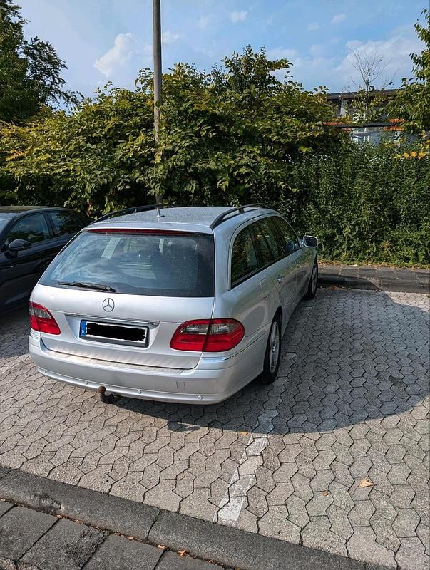Gebraucht Mercedes E280 Elegance 197 PS (144 kW) 2007 Silber Kombi