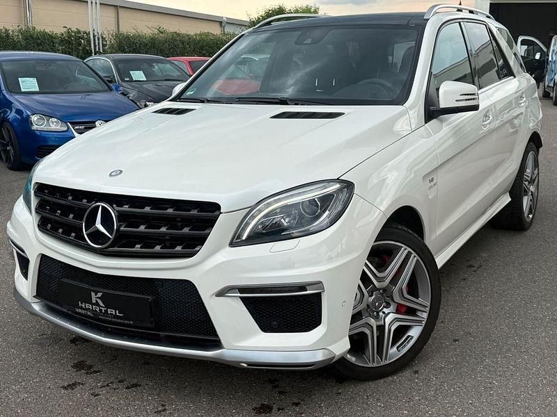 Weiß Gebraucht 2012 Mercedes ML63 AMG AMG SUV | 44.990 € - Bild 1/4