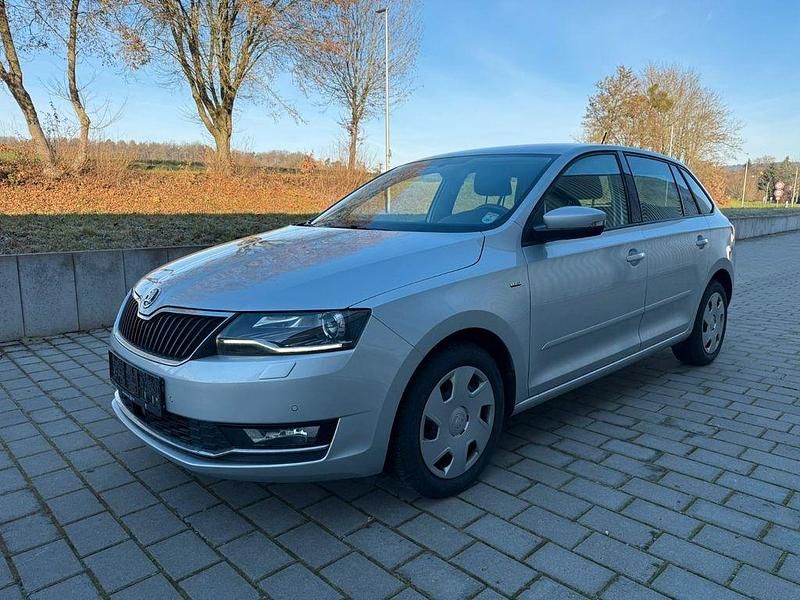 Silber Gebraucht 2018 Skoda Rapid Clever Limousine | 6.600 € (Guter Preis) - Bild 1/4