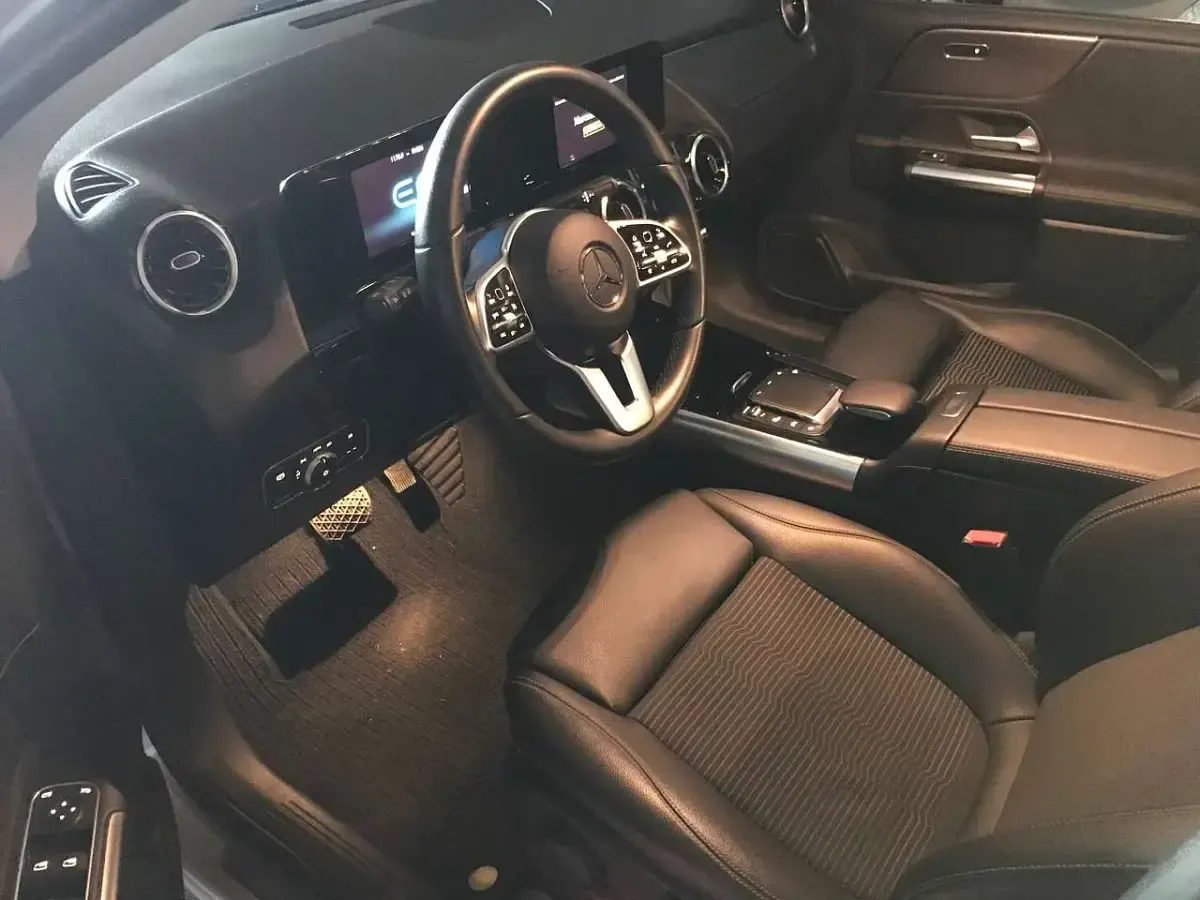 Gebraucht Mercedes B250e Edition 160 PS (117 kW) 2021 Silber Van / Kleinbus