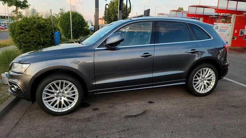 Grau Gebraucht 2016 Audi Q5 Sport SUV | 26.500 € - Bild 1/4