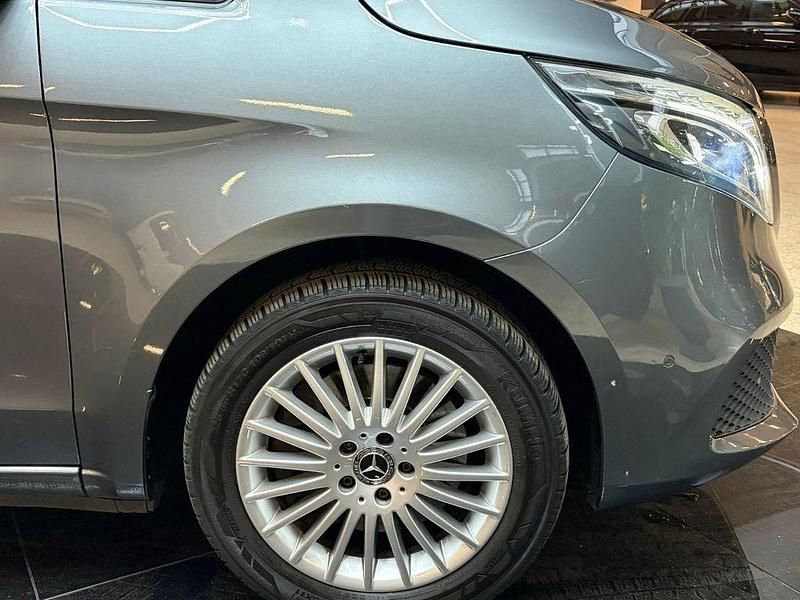 Gebraucht Mercedes V250 Avantgarde 190 PS (139 kW) 2019 Grau Van / Kleinbus