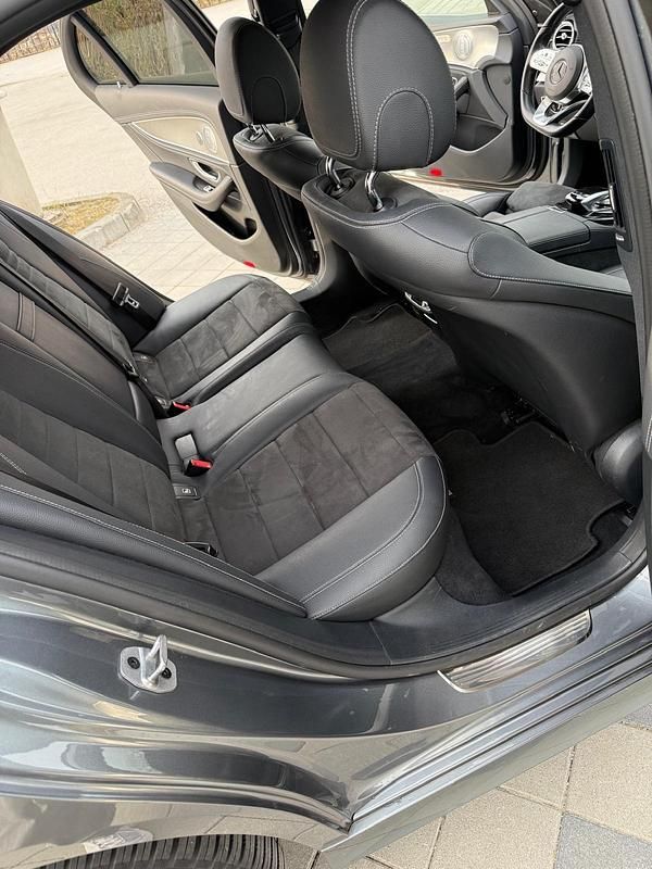 Gebraucht Mercedes E400 AMG line 340 PS (250 kW) 2019 Grau Limousine