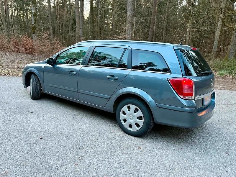 Gebraucht Opel Astra 125 PS (91 kW) 2005 Silber Kombi