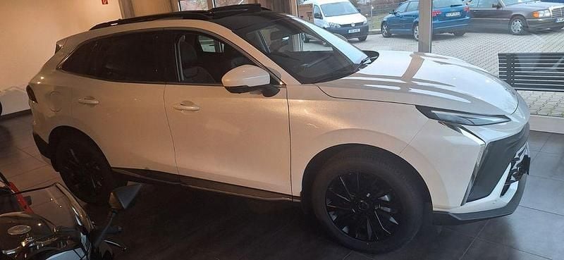 Neu DFSK Forthing 5 177 PS (130 kW) 2025 Weiß SUV