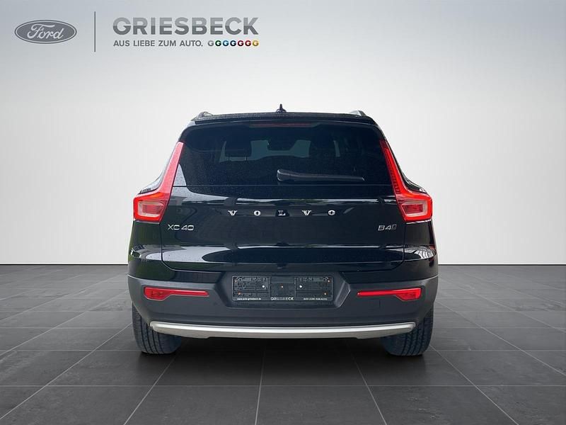 Gebraucht Volvo C40 144 kW (197 PS) 2021 Black stone SUV