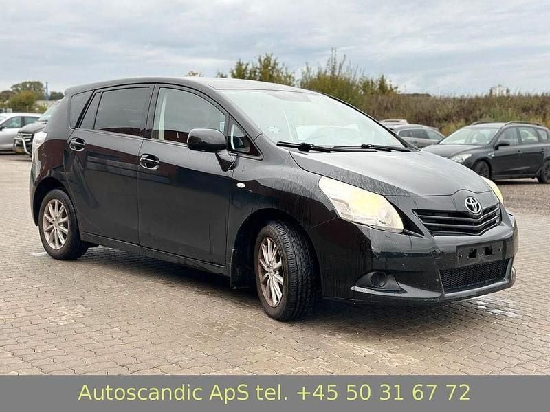 Gebraucht Toyota Verso Edition 132 PS (97 kW) 2011 Schwarz Van / Kleinbus